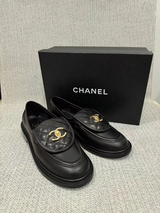 CHANEL. Shoes - Chanel Women's Black Loafers